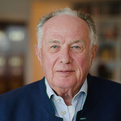 Franz B.  Humer net worth and biography