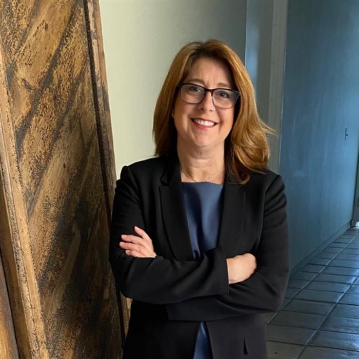 Britta  Macintosh net worth and biography