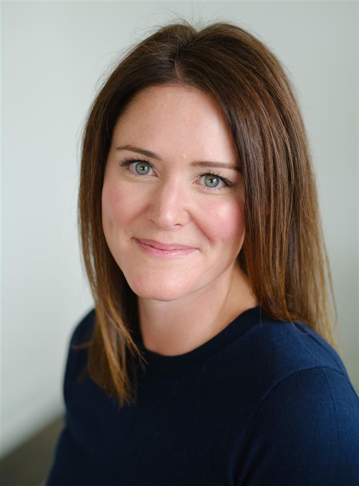 Lindsay Catherine  Llewellyn net worth and biography