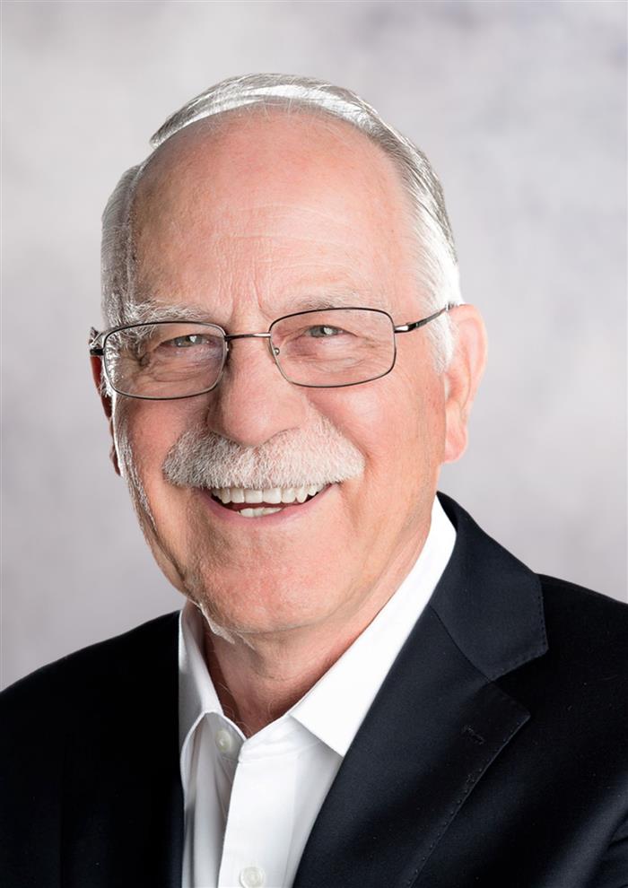 Dr. Charles W. Hull