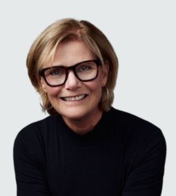 Cindy L.  Davis net worth and biography