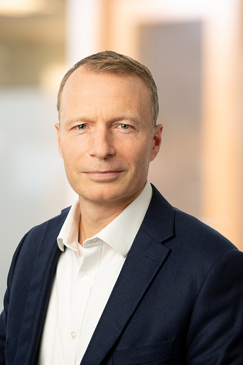 Benjamin  Hickey net worth and biography