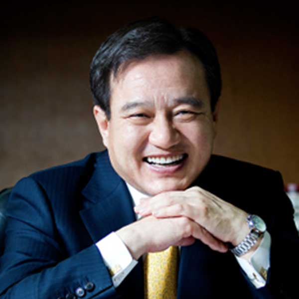 Young-Jin  Kim net worth and biography