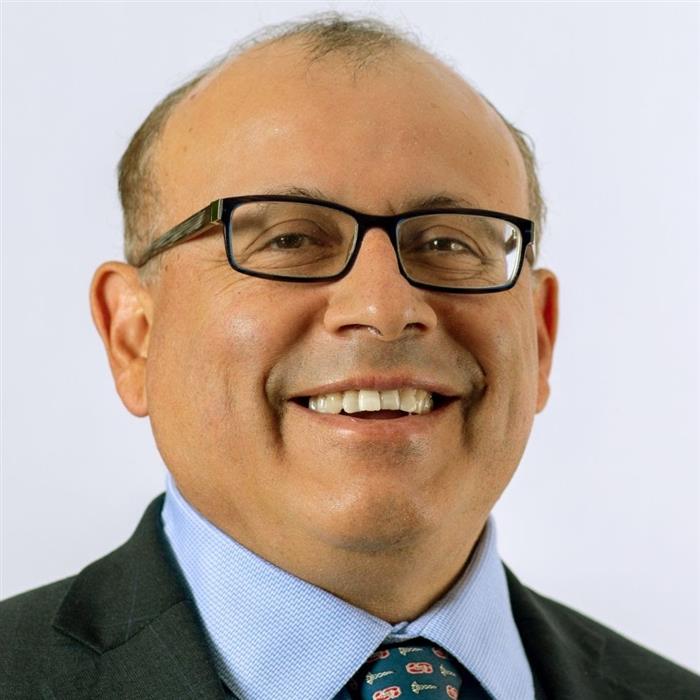 Arturo  Molina net worth and biography