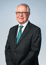 Robert J Bojdak