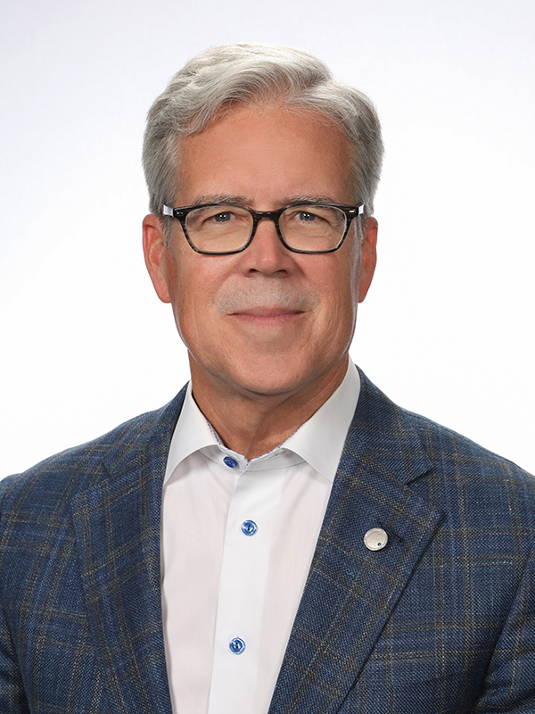 Roberto R.  Herencia net worth and biography