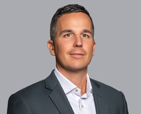 Michael  Willis net worth and biography