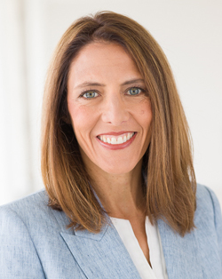 Carrie  Eglinton Manner net worth and biography