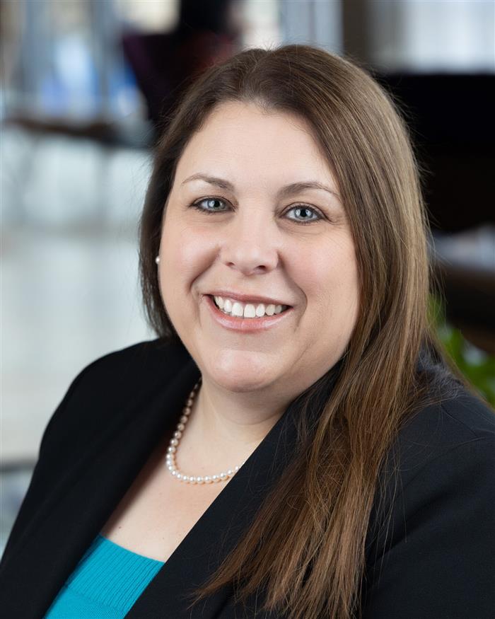 Angela  Valdes net worth and biography