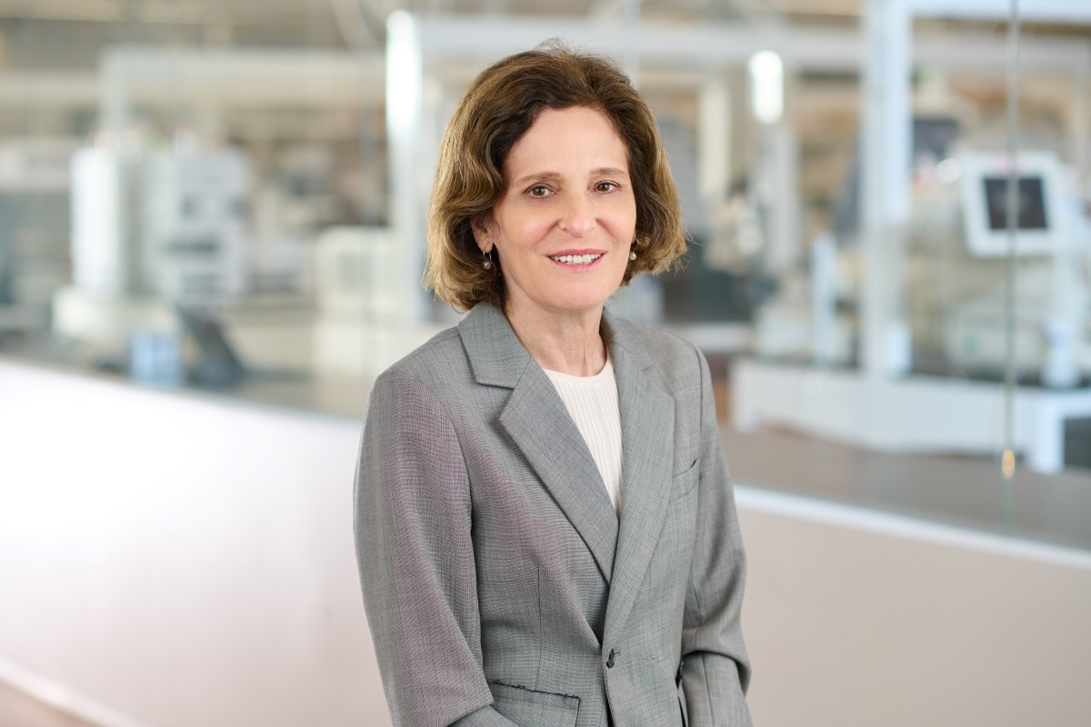 Nancy  Valente net worth and biography