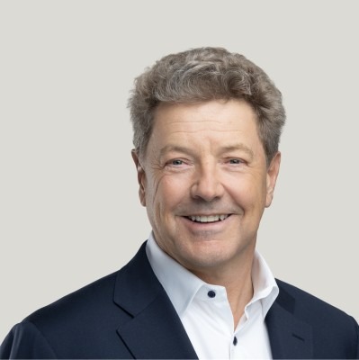 Patrick  Plewman net worth and biography