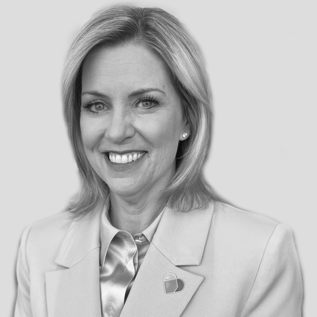 Paula  Hansen net worth and biography